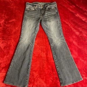 AE Kickboot Jeans